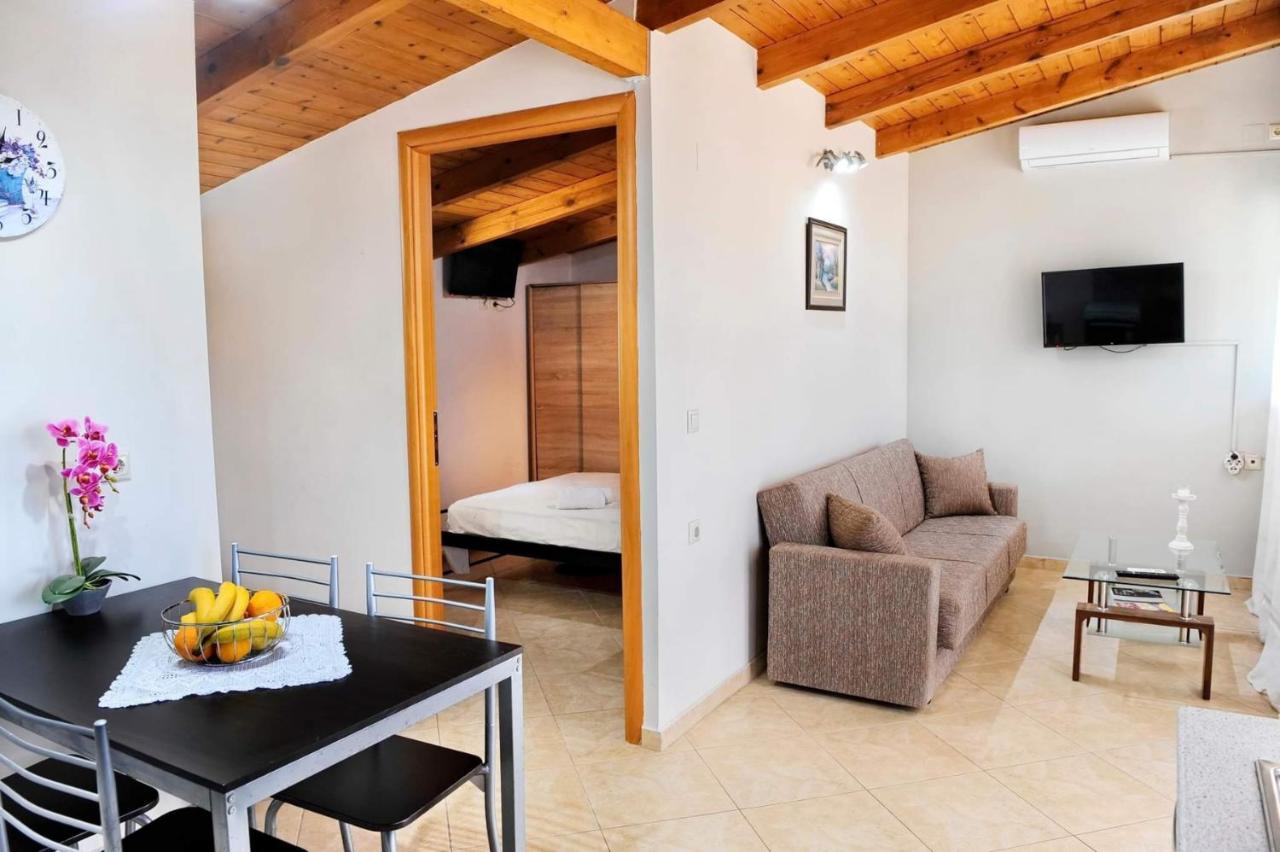 Irene Appartement Vlikhón